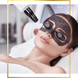 Hollywood carbon peeling, carbon peeling, akne kezelés, zsíros bőr kezelése, tág pórusok finomítása, gyulladáscsökkentés, pigmentfoltok halványítása,, yag lézer, anti-aging, folthalványítás, innovatív orvos-esztétikai gépek, luxus kozmetika, esztétika, budapest, 13. kerület, sztella esthetica, jászai mari tér