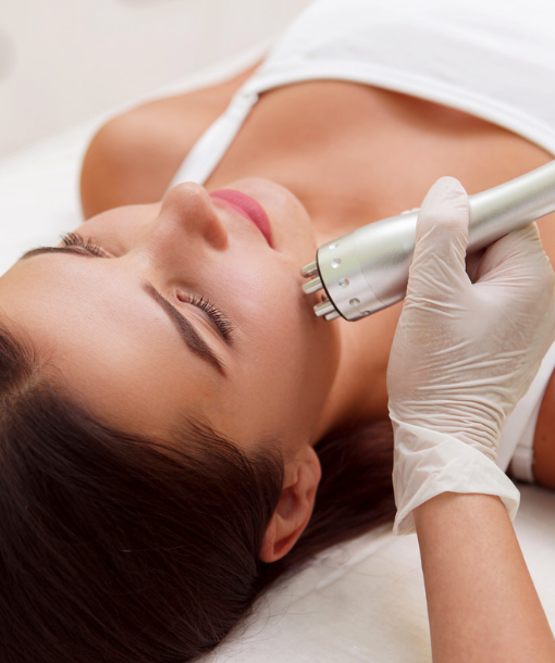 ExoPDRN Baby Collagen exkuzív arcfiatalító kezelés. Volumen visszaállítása, pórusméret csökkentése, ráncok csökkentése, glass skin, ragyogásfokozás, longevity, anti-aging, exoszómák, exosome, pdrn, glow, glass skin, pórusméret csökkentés, innovatív kozmetikai kezelések, luxus kozmetikia, longevity kozmetika, budapest, 13.kerület, jászai mari tér, szalon